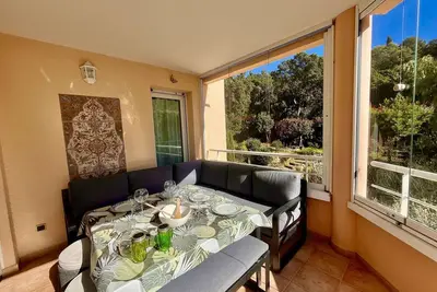 Image de Appartement T3 avec Terrasse et Clim à 300m de la Plage