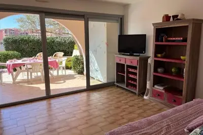 Image de Appartement Rdc 2 chambres, terrasse, à 200m plage, parking, animaux admis