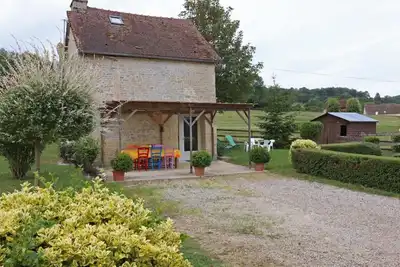 Image de Maison rénovée au Haras avec Wifi, animaux acceptés