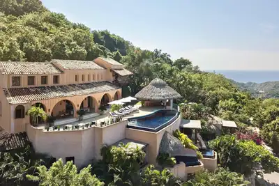 Angelina in Zihuatanejo Bay by Personal Villas - An Unforgettable Escape Awaits