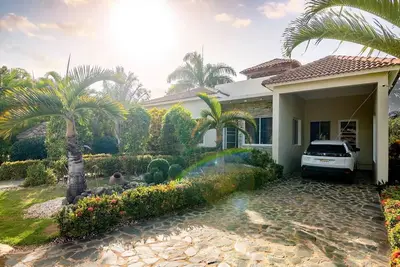 Image de 3-bedroom, 2-bathroom villa with a private pool in Sosua