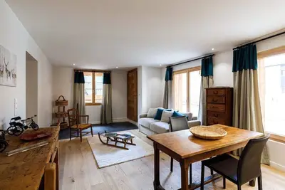 Image de Serac calme et confortable avec petit jardin