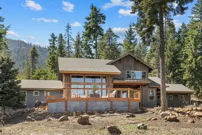 Image de New Mountain Getaway w/ Epic Views, Pool Access + 3rd Nt Free @ Private Lodge
