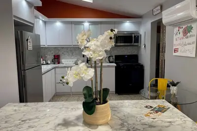 Image de Close to Jobos Beach 3-bedroom house & Bonus Room fabulous Isabela w/Ac, WiFi