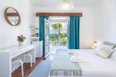 Image de Double room with balcony and garden view- 3