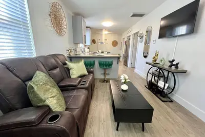 Image de Charming Getaway Near Downtown