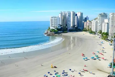 Image de Beautiful apartment Guarujá Pitangueiras - 3 bedrooms 80 meters from the beach