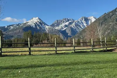 Image de Mt Views, Hot Tub, Icicle River Access, Game Room