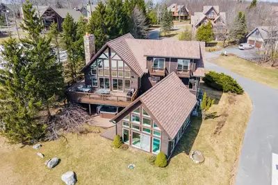 Image de New! Ski-In/Out Retreat w/ Pool, Bar & Fireplaces