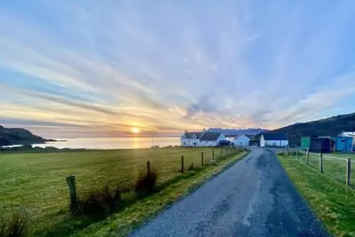 Image de Gillean House-Spectacular beachfront property-Skye