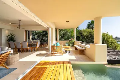 Image de Family-Friendly + Flex Room, Golf Cart & Breakfast