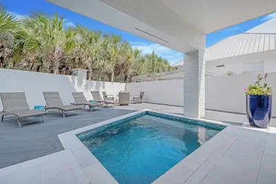 Image de Sea Turtle Retreat|Private Beach Access|Private Pool & Golf Cart
