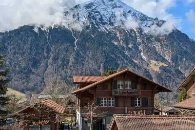 Image de Studio with balcony+Niesen view+free parking near Interlaken Thunersee & Blausee