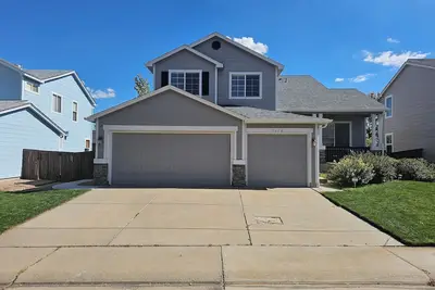 Image de Luxurious 3bd Highlands Ranch Home with private hot tub- High-End Finishes