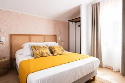 Image de En bord de mer! Chambre cosy 12m² + piscine