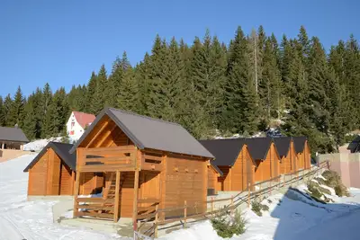 Image de Cozy Berane Stay in Ski Area with On-Site Restaurant - Lux Cottage