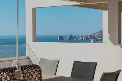 Image de Grand Rooftop Penthouse Cabo San Lucas • Arch & Ocean Views | Suite 503
