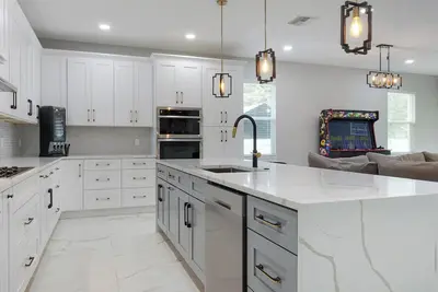 Image de Brand new 3 bedroom house, 500ft from the stadium.