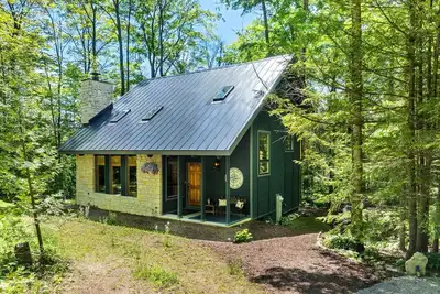 Image de Dragonfly Dell Cottage\nEnchanting 2-bedroom cottage in Ellison Bay