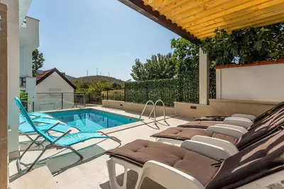 Image de House Luce with Pool -Peaceful place to stay with your family or friends!