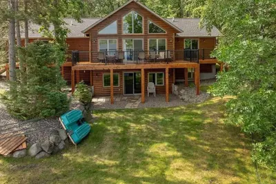 Image de Pine Lake Lodge, Lakefront Swimming Beach, Dock, Room for 16, Live the lake life