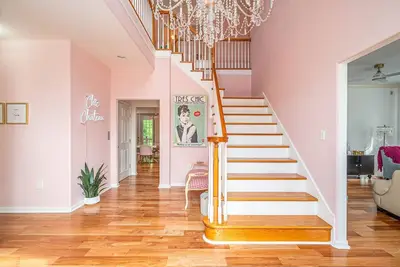 Image de Savannah Dream House 4500 sqft w Elevator & more!