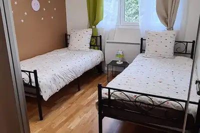 Image de Superbe grand appartement proche Paris avec parking gratuit & balcon