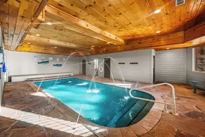 Image de Heated Pool · Mtn View · Hot Tub · Games · Pets