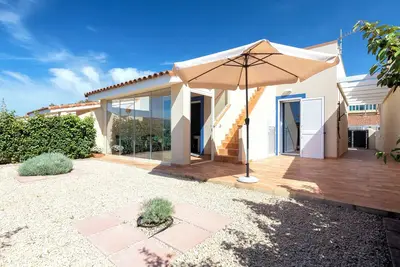 Image de Maison de vacances 'Jolanda-Valledoria' avec vue sur la mer, Wi-Fi et climatisation