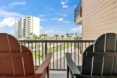 Image de Maravilla Breeze: Tranquil Retreat with Stunning Views