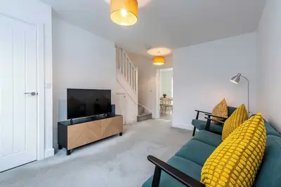 Image de 2-Bed Home in Quiet Neighborhood with Parking & Wifi