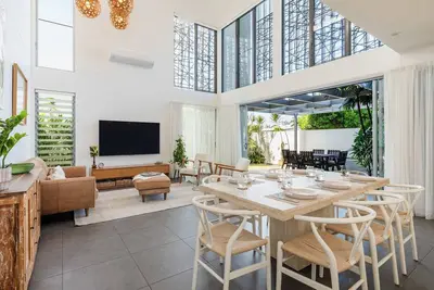 Image de Cotton Tree Beach House—Stylish Family Convenience