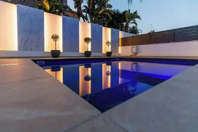 Image de Cozy Breeze - Secluded Villa with Amazing Pool & Bbq