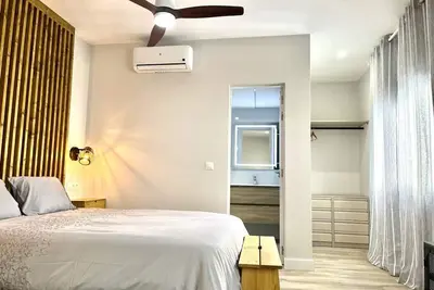 Image de Studio moderne et fonctionnel à 15 min du centre avec Wi-Fi et climatisation