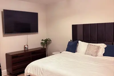 Image de Discover Your Urban Retreat- Beautiful 3-Bedroom Home in Cincinnati
