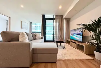 Image de Luxury Cbd Escape - 1br Apartment with Pool & Gym
