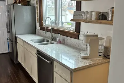 Image de Charming 3-bedroom house with WiFi and Ac in Fairport Harbor