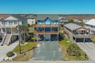 Image de Beachside Serenity Awaits at 'Knot A Worry'\"