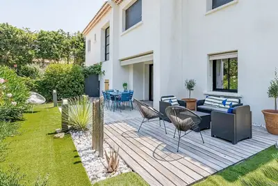 Image de L'Oasis Cassidaine-2 chambres, climatisé, jardin