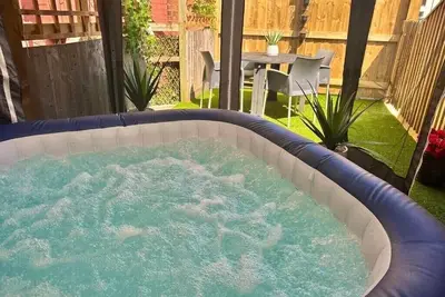 Image de Appartement-Romantique-Salle de bain privée séparée-Vue sur Jardin