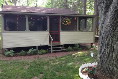 Image de Charming 2-Bedroom Cottage with WiFi, Ac in Quiet North Berkshire Location