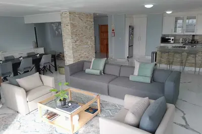 Image de Spacious 5-bedroom apartment in delightful Cape Town with WiFi