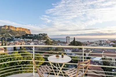 Image de Indigo-Calme, spacieux, vue imprenable 2 terrasses