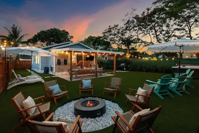Image de Walk to Atlantic | Hot Tub | Recently Renovated