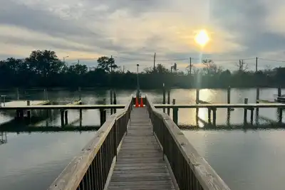 Image de Fishermen - Nice 2-bedroom condo on the water in Willoughby Spit, Norfolk, Va.