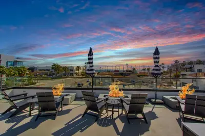 Image de You Won't Want To Miss This! 2 Levels! Ocean Views