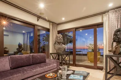 Image de Luxury in La PaZ: 3 Br home w/ Puerta Cortes beach club access 10pax
