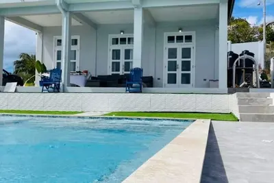 Image de Newly Upgraded 4br\/4ba Luxury Home in Bacolet with 180 degree Atlantic Views