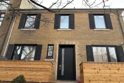 Image de Luxury Trinity Bellwoods, 4 bedroom, 3 bath House beside the hippest park in To.
