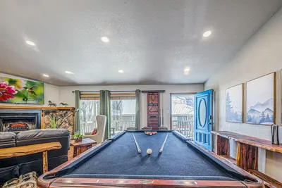Image de Deer Creek Golf Cabin w/ pool table, Fosse ball & Pet Friendly!